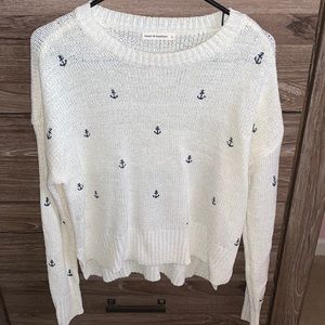 Moon & Madison Sweater Size L